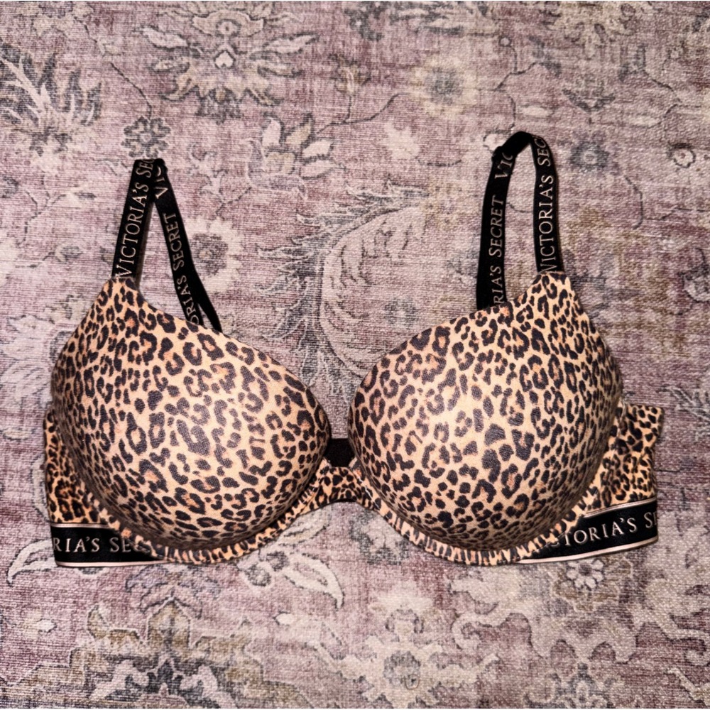 Victoria's Secret Leopard Print T-Shirt Push-Up Plunge Bra Logo Straps 36C - Picture 1 of 4